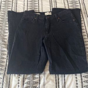 Universal thread brand, barely used,